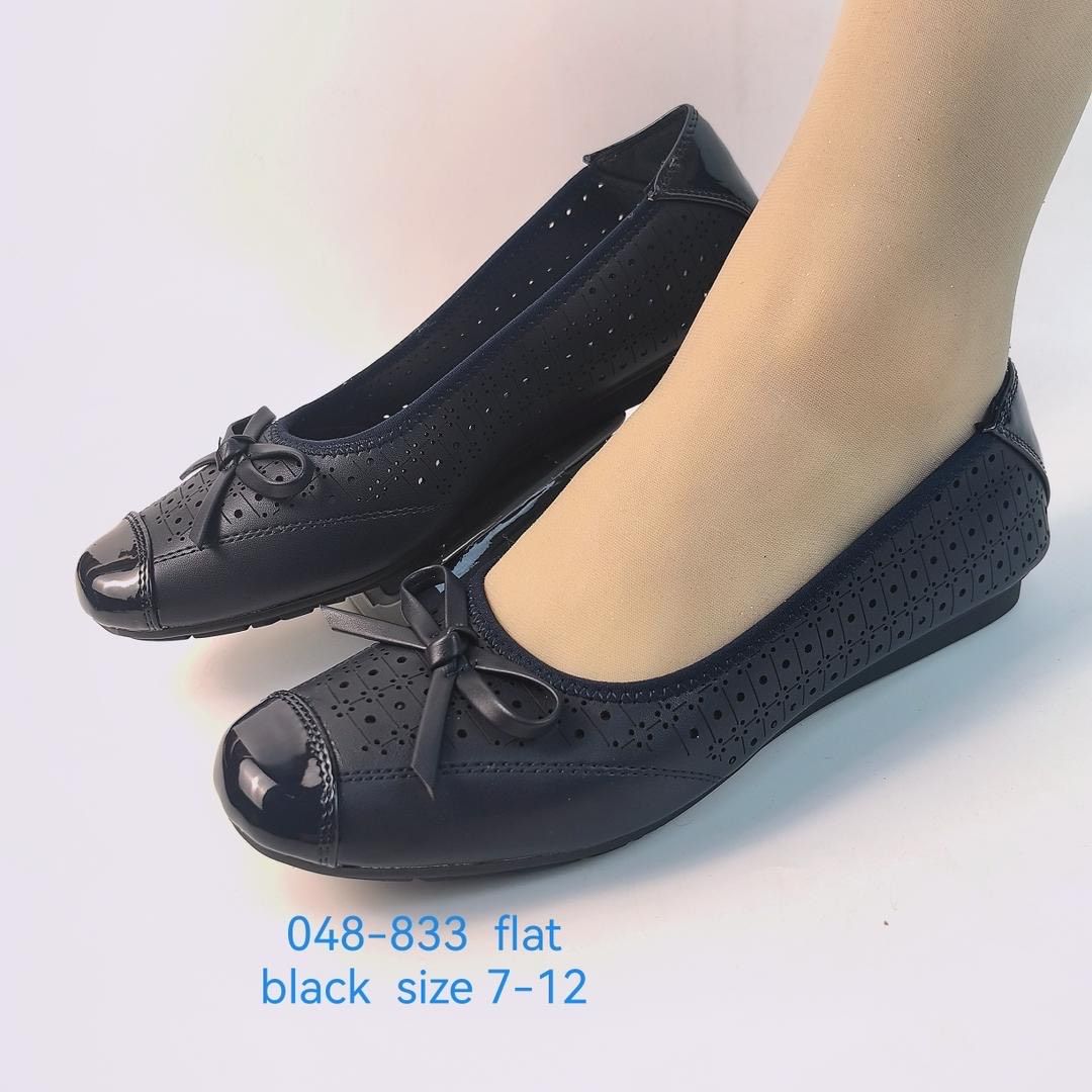THREE SHOW Customized Woman . Flats, Breathable ,Solid Pattern Slip-On Closed Toe Lightweight Comfortable Fashion Trend for  Everyday.
