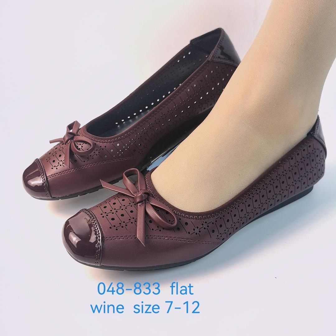 THREE SHOW Customized Woman . Flats, Breathable ,Solid Pattern Slip-On Closed Toe Lightweight Comfortable Fashion Trend for  Everyday.