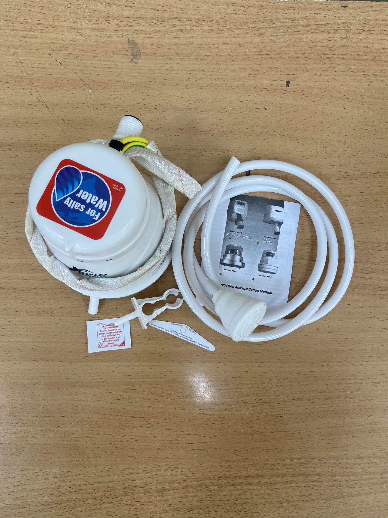 SINO Hot Water Shower For Fresh/Salty Water 3 Temperature SINO Instant Shower Electric Water Heater is the ideal option for a relaxing and economic bath.
