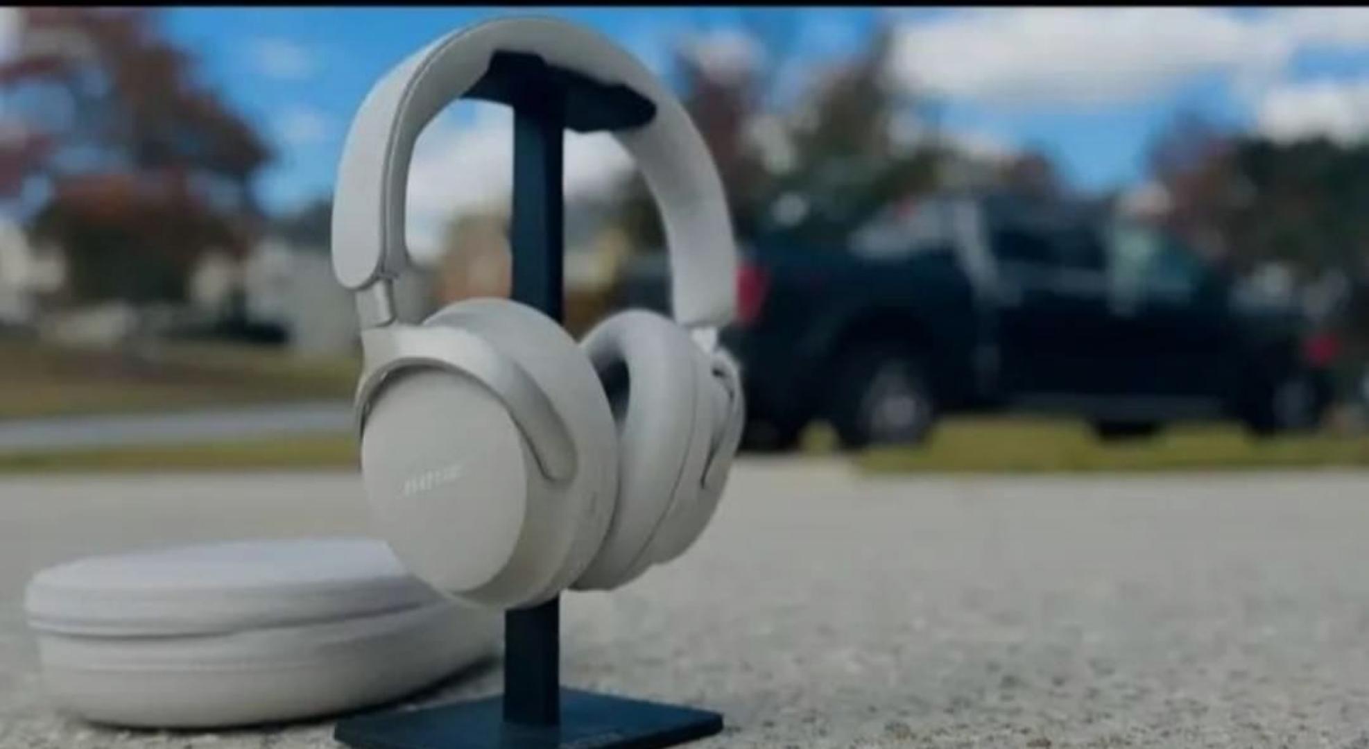 Bose Quite comfort  wireless headphones -Noise canceling