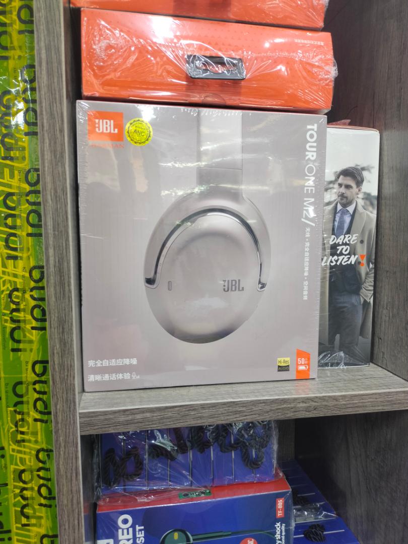 Jbl Tour One M 2 Headphones