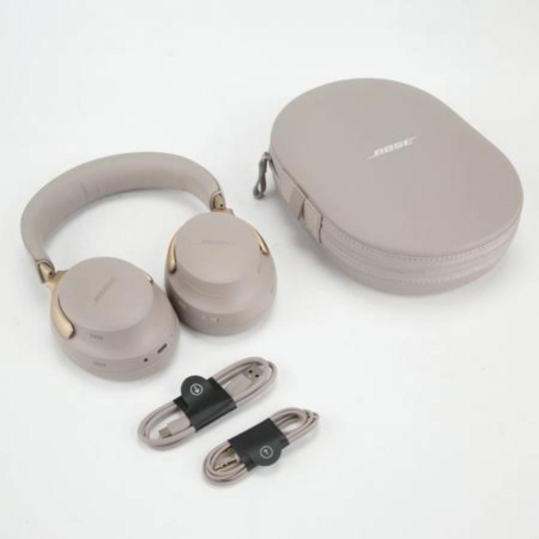 Bose Quite comfort  wireless headphones -Noise canceling