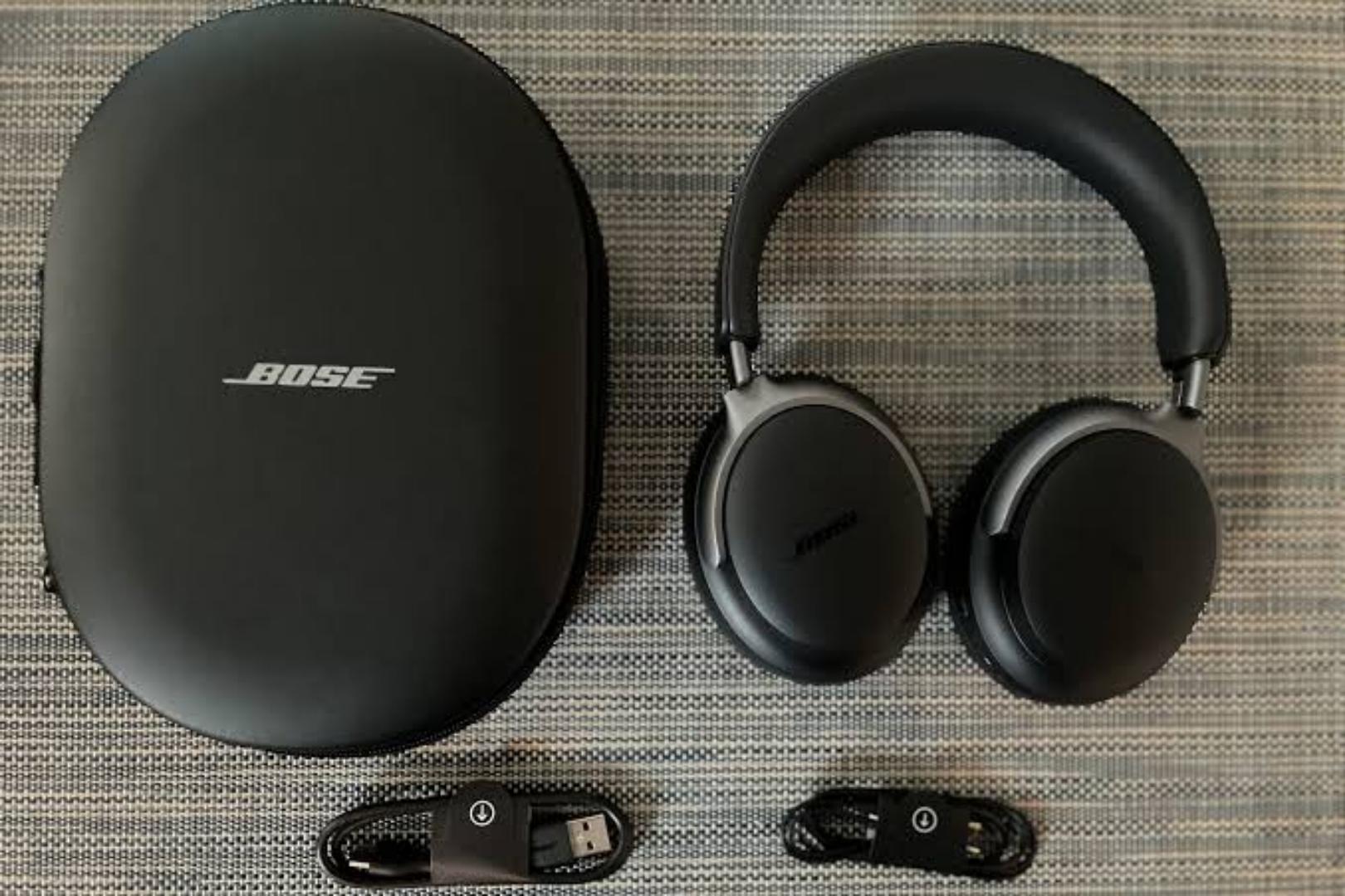 Bose Quite comfort wireless headphones -Noise canceling