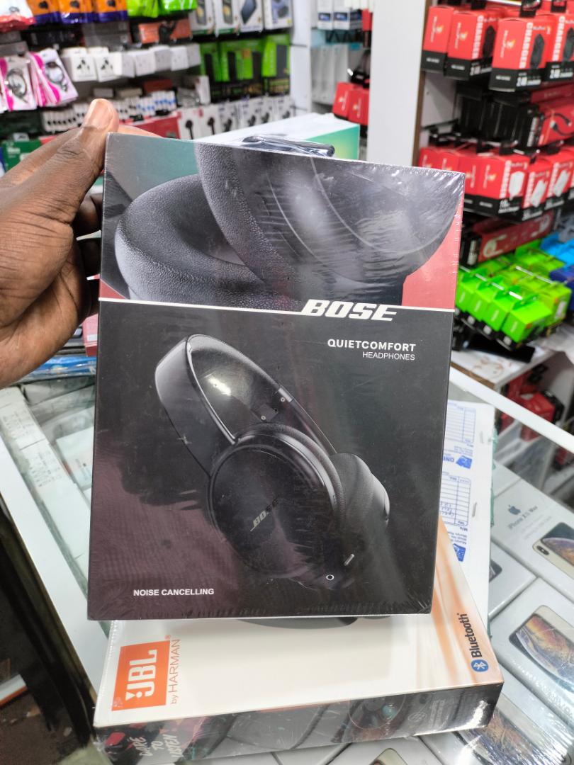Bose Quite comfort wireless headphones -Noise canceling