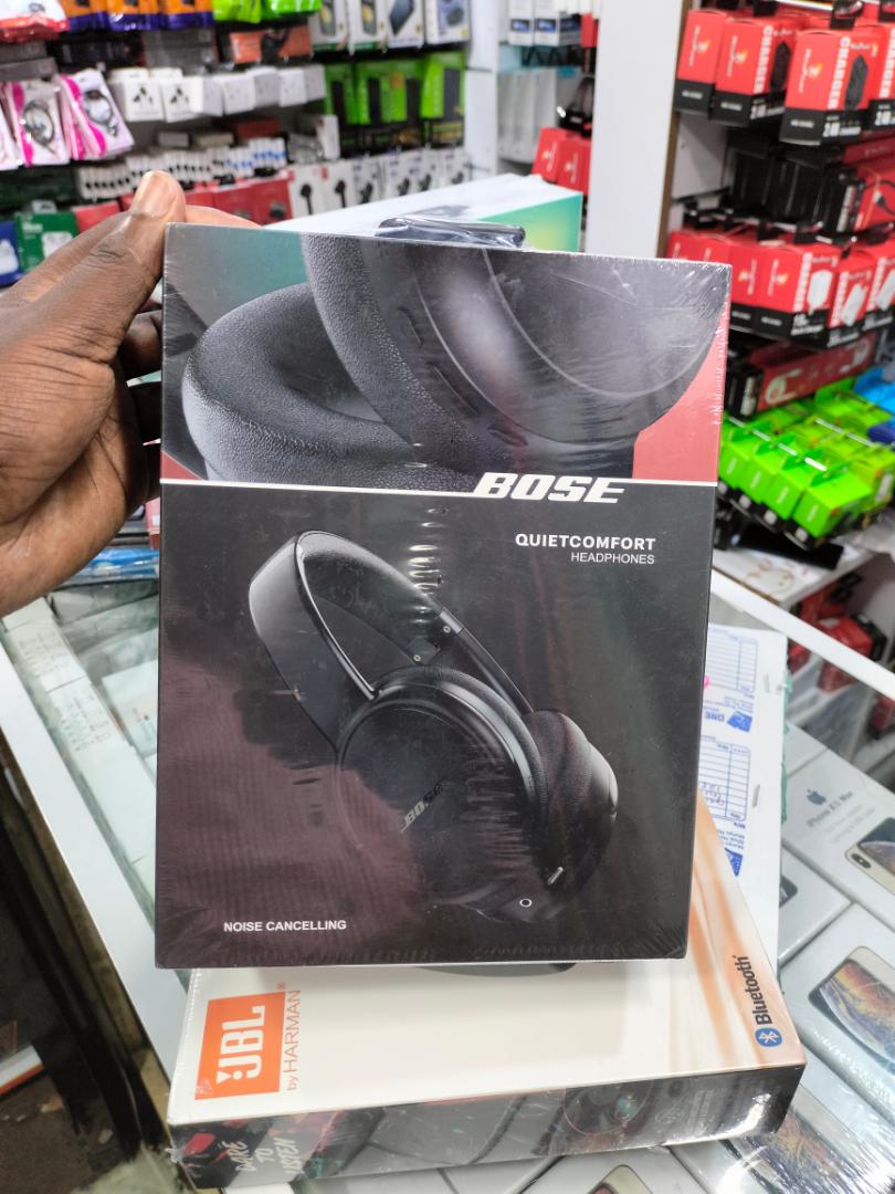 Bose Quite comfort wireless headphones -Noise canceling
