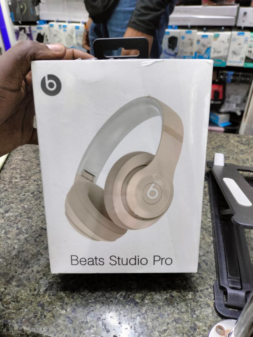 Beats solo pro wireless headphones -Noise canceling