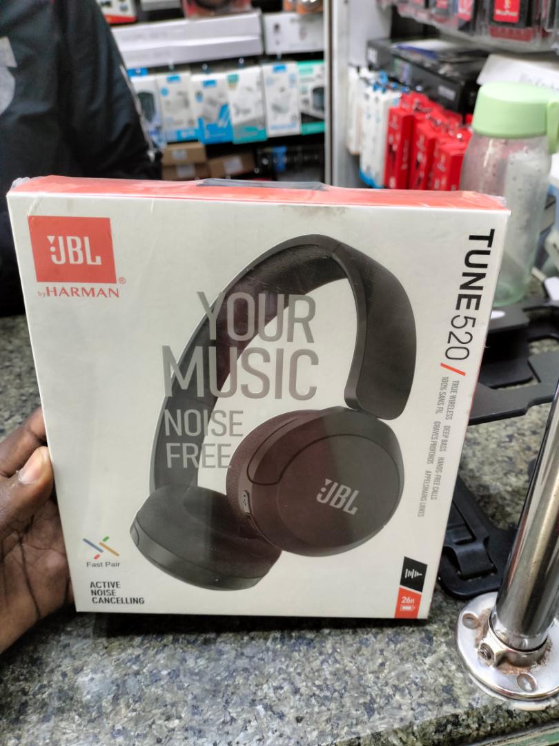 Jbl tune 520 wireless headphones -Noise canceling