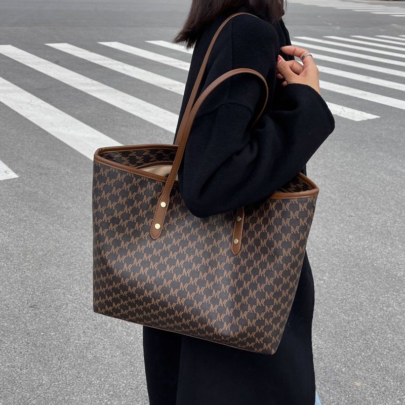 Large Bag New Trendy Light Luxury Women's Bag Shoulder Bag Handbag Large Capacity Commuter Versatile Handheld Tote bag Sales PU Bags Gifts