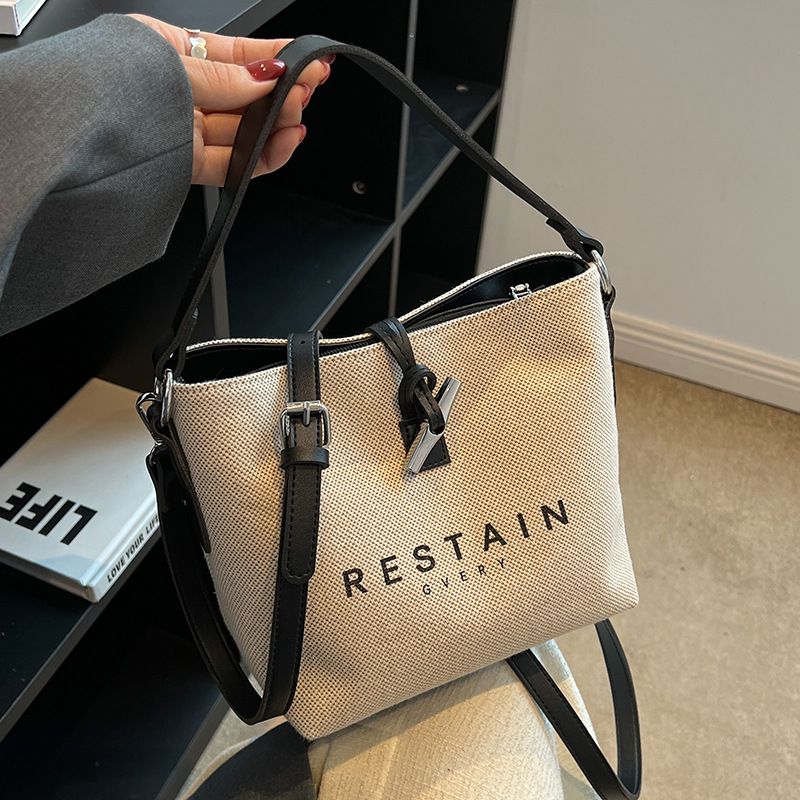 Advanced Texture Handbag Women Bag New Popular Canvas Crossbody Bag Niche Design Tote Bag White Gifts Sales(not advertised pics in the end)