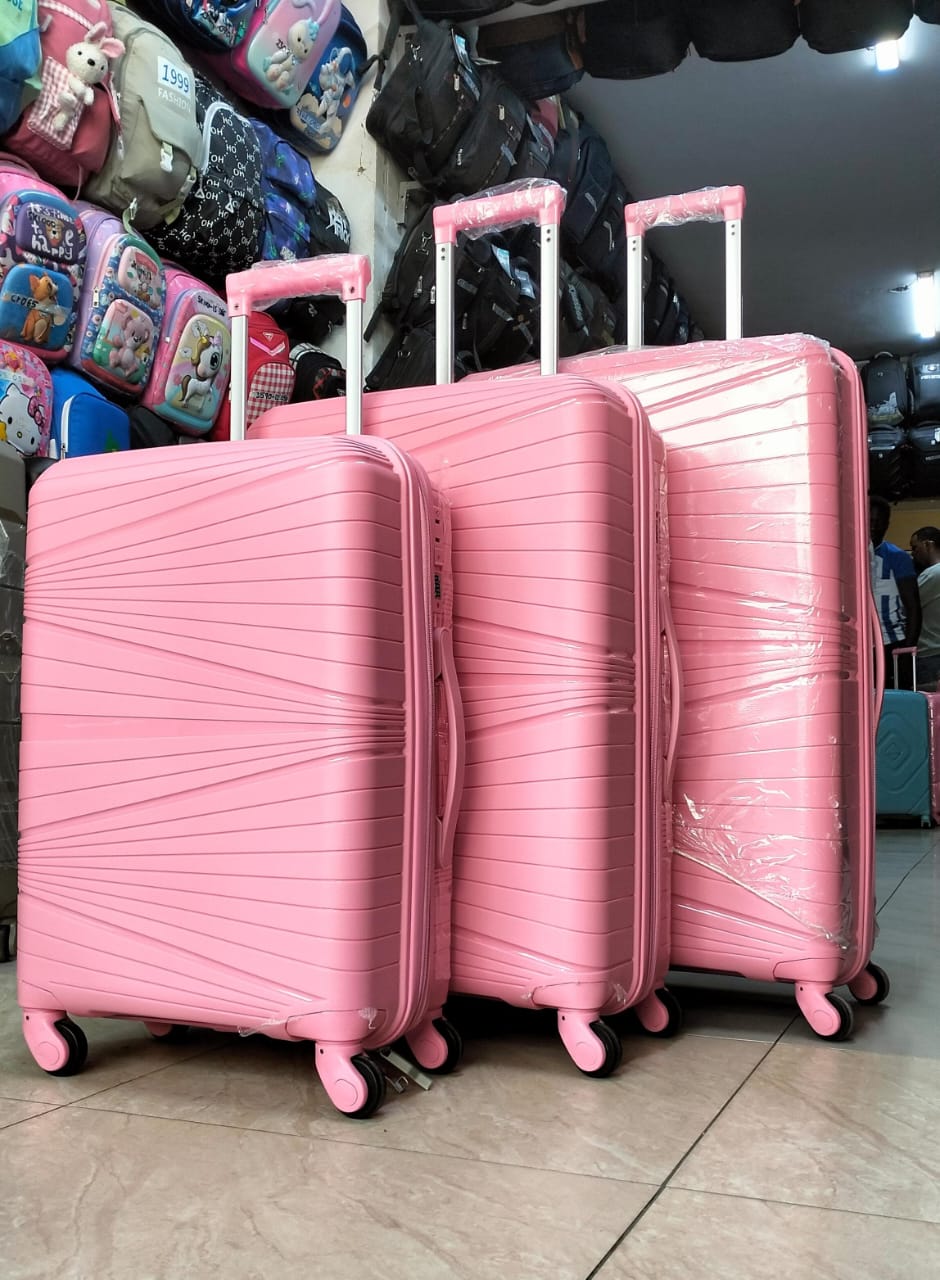 Fashion 3 IN 1 UNBREAKBLE LAXURIOUS RUBBER SUITCASE BRIEFCASE TRAVEL BAG SIZE 4.**Made of high-quality materials Sleek and stylish design 3-in-1 design Hard outer shell for protection FROM SCRATCHES