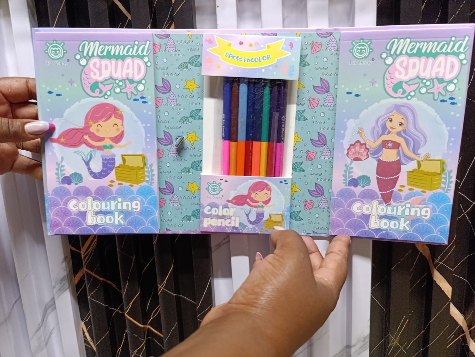 COLOURING BOOKS. Kids colouring books with 60 sheets filled with creative colouring designs and 8 two- color pencils, Comes with portable organizer art case which is compact and easy to carry