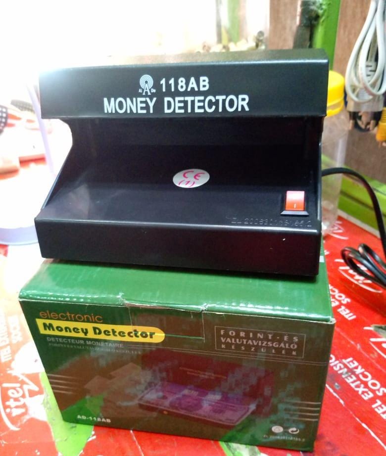 Counterfeit money detector machine -ultraviolet UV detector- fake money checker