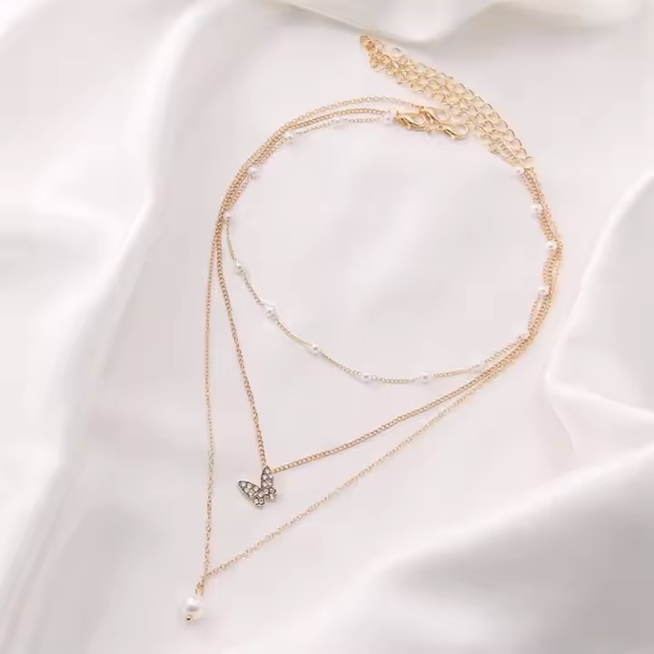 Trendy Multilayer Gold Chain Pearl Charm Necklace Crystal Butterfly Pendant Necklace For Women Girls