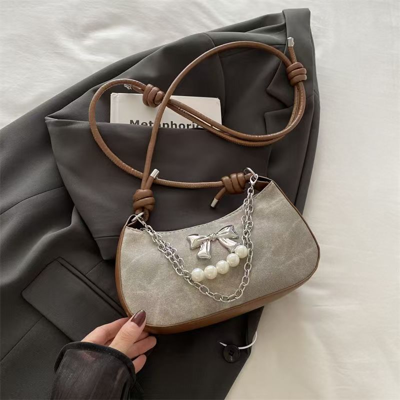 New Chain Bag PU Versatile Shoulder Bag for a Chic and Polished Look