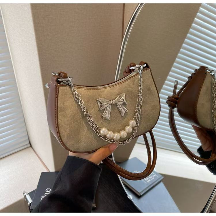 New Chain Bag PU Versatile Shoulder Bag for a Chic and Polished Look