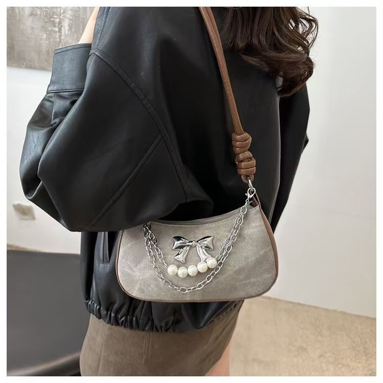 New Chain Bag PU Versatile Shoulder Bag for a Chic and Polished Look
