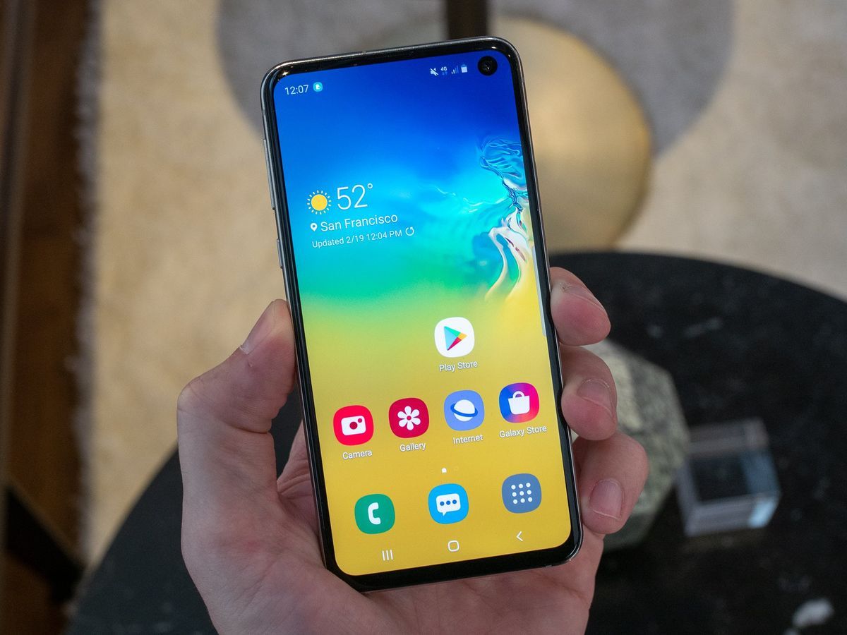 S10e,
128gb+6gb.