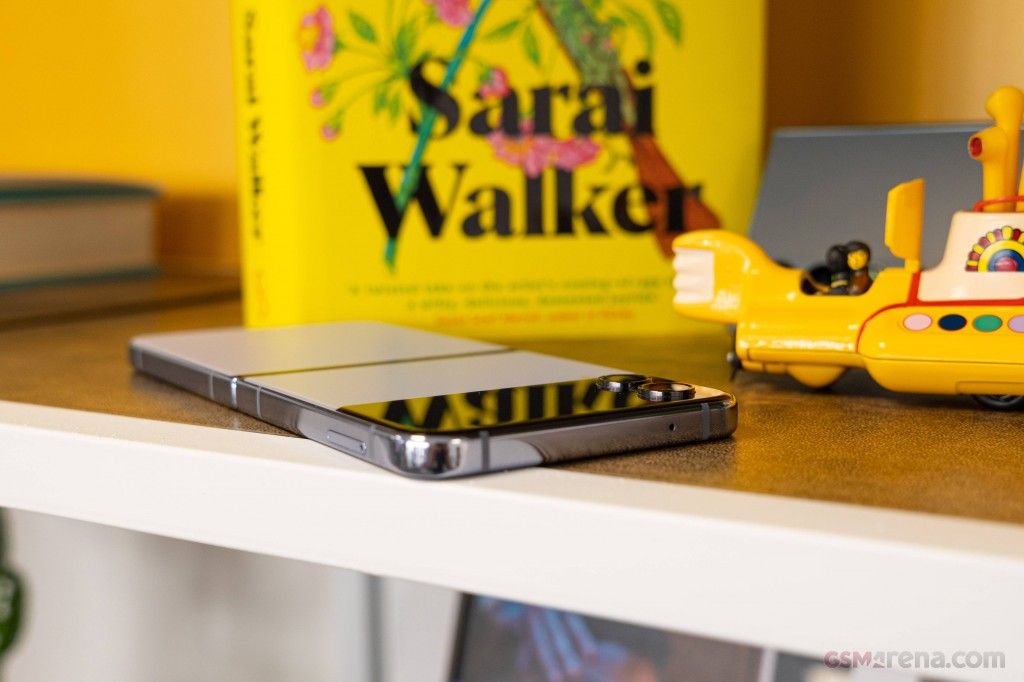 Samsung galaxy Z Flip 4 5G,