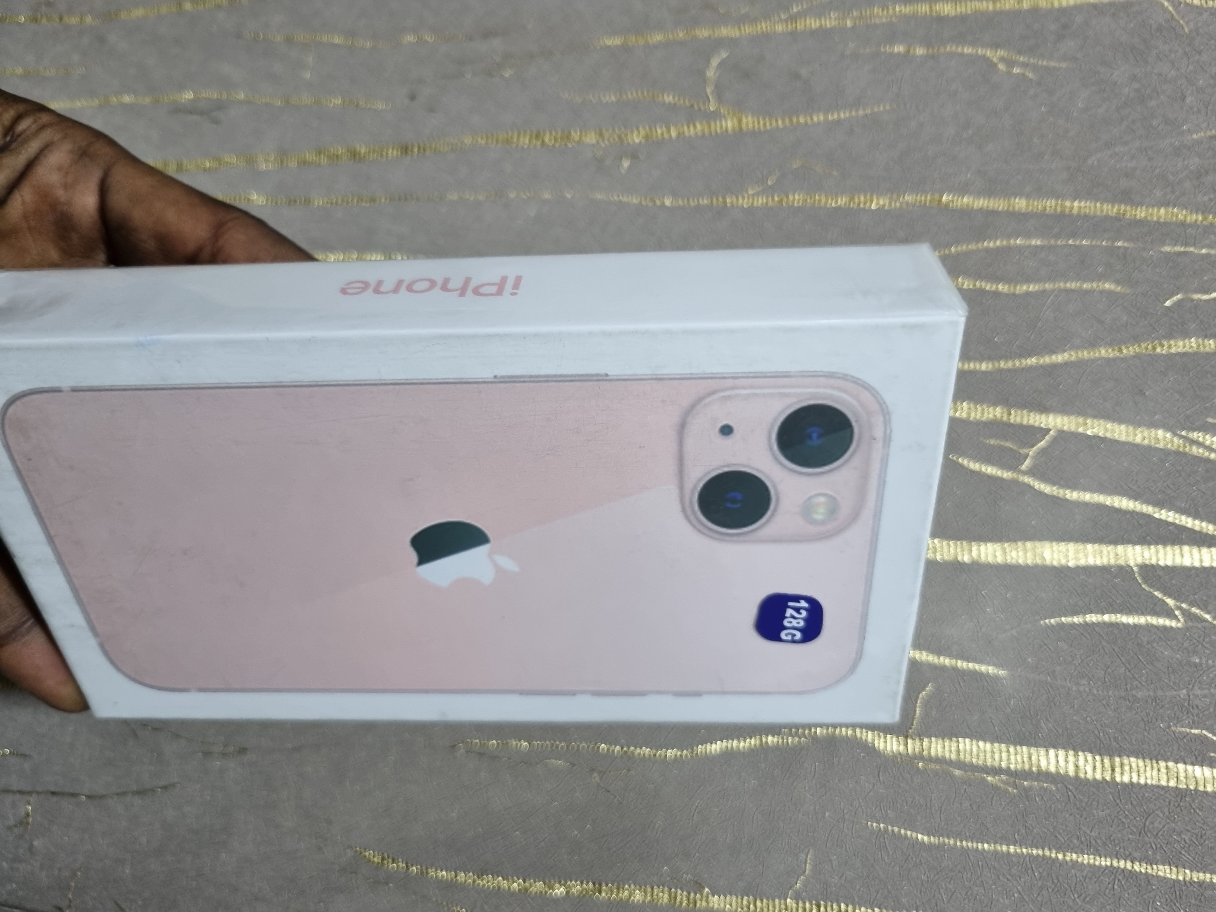 Iphone 13.Storage 128gb.Battery 3240mAh.upgradble ios 18.6