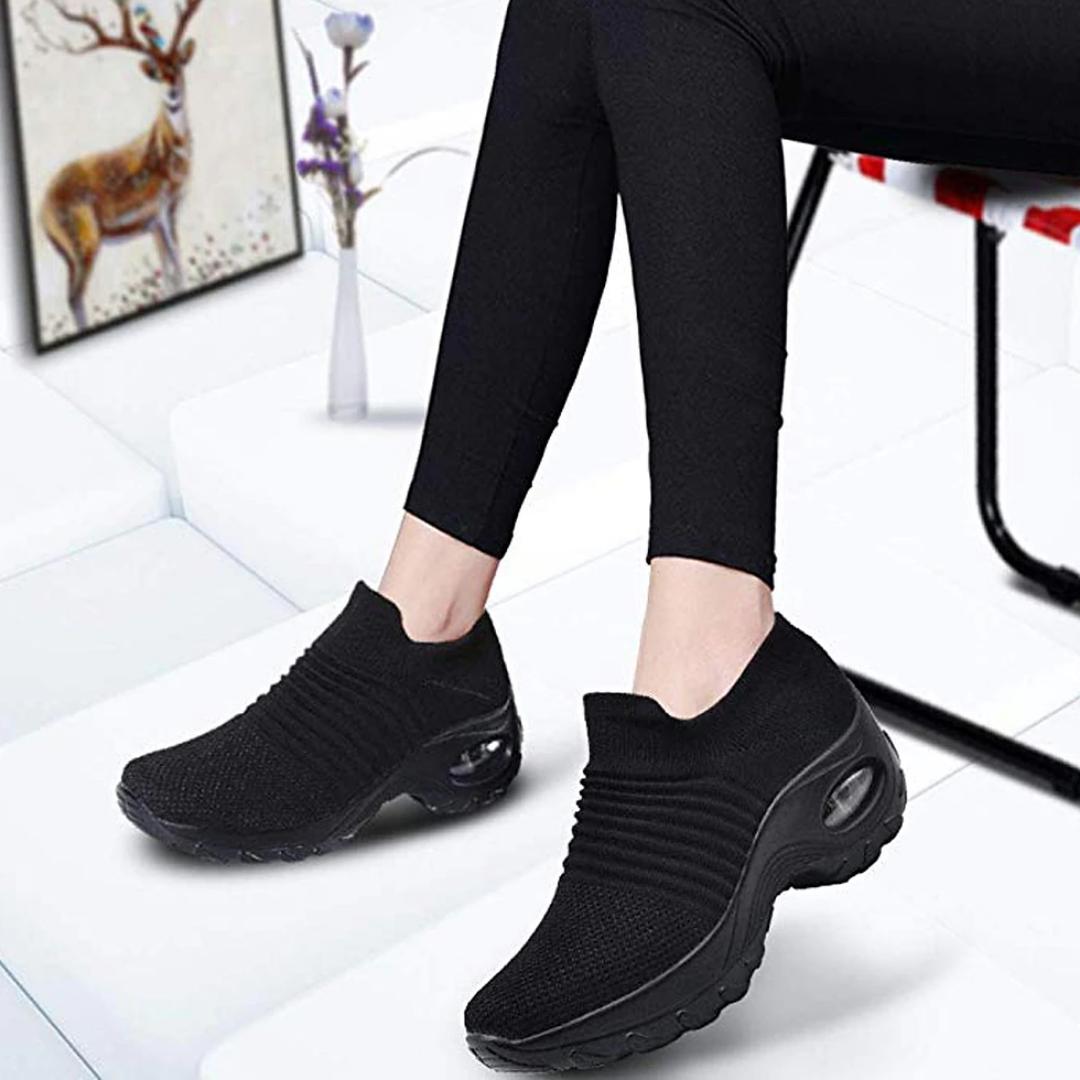 latest ladies Flyknit breathable walking sneaker shoe