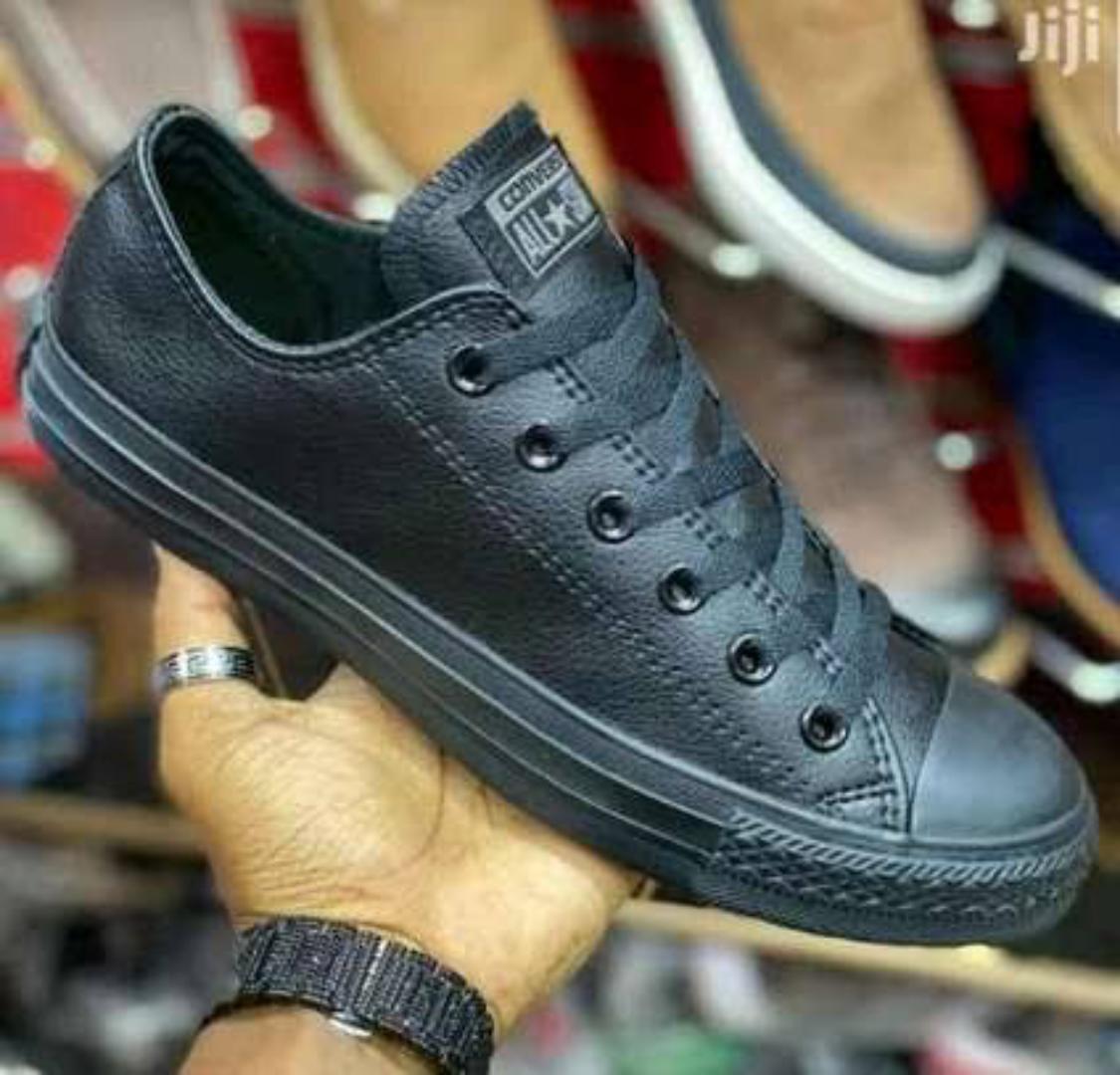 original unisex canvas Black leather flat rubber shoes
