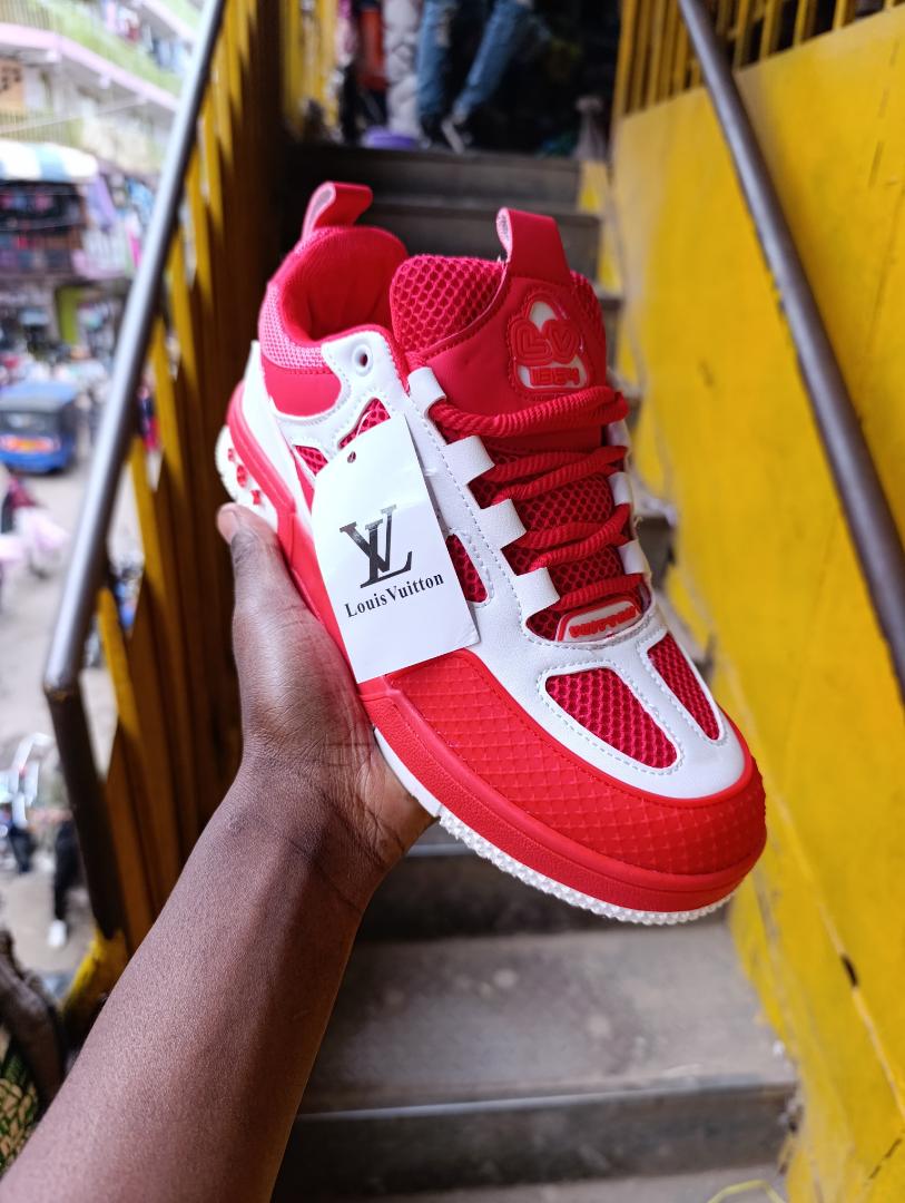 trending🔥🔥 louis Vuitton lv sneaker shoe