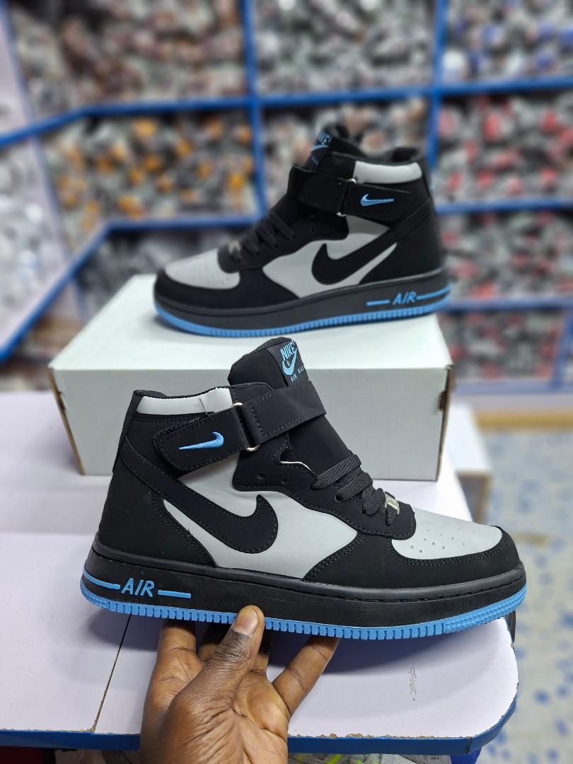 AIRFORCE HIGH-TOP sneaker shoe