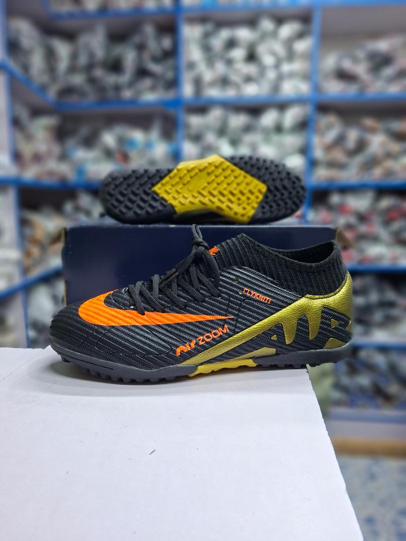 football Trainer boots quality shoe