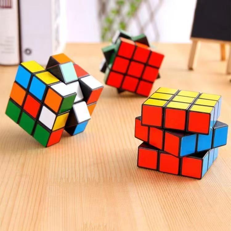 3x3x3 fast-rotating Rubik's Cube  educational toy for children  high quality  pocket-size  stress-relieving and magical  toy  improves cognitive abilities  perfect gift  Magic Cube