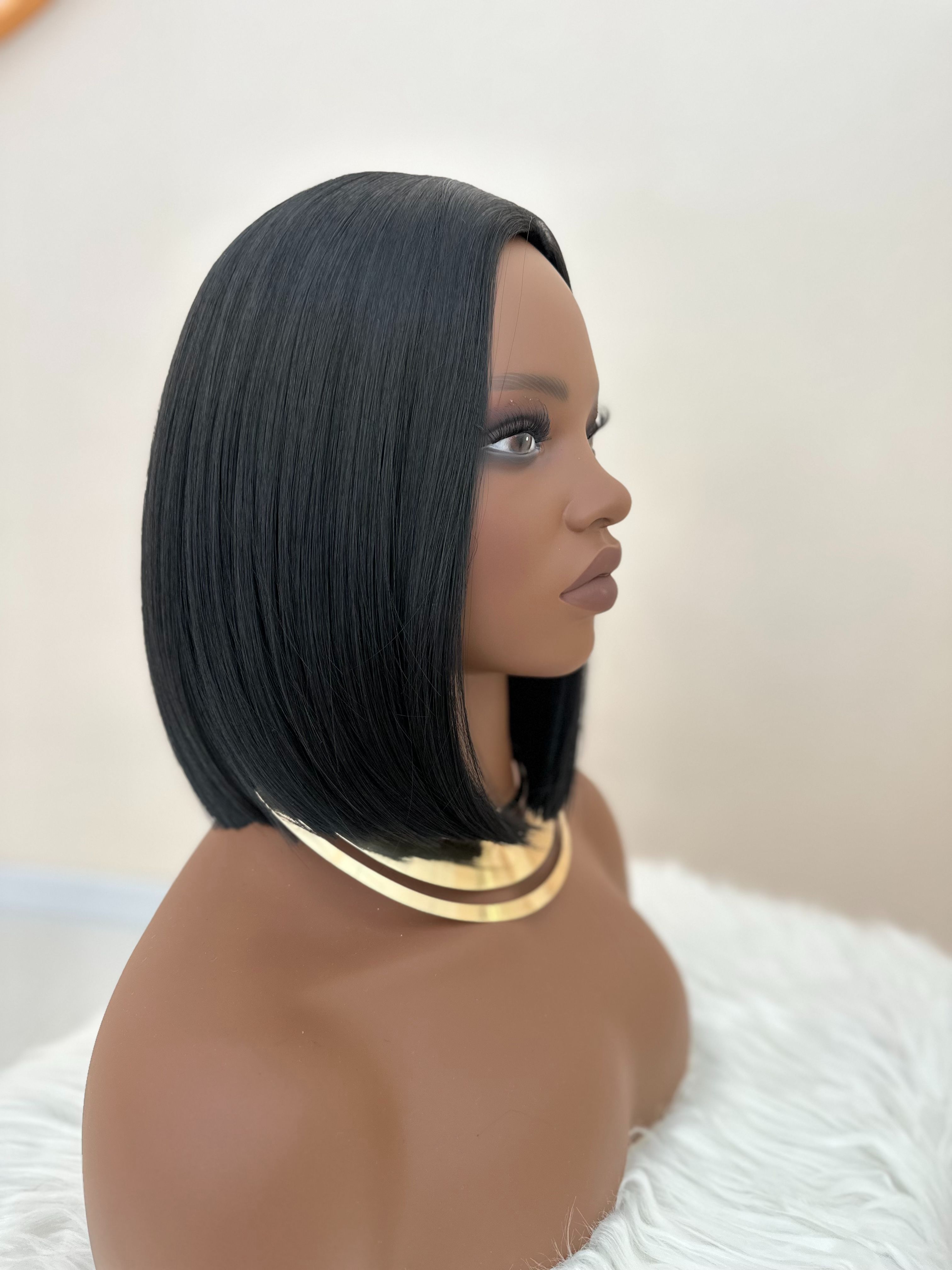 Synthetic Straight Bob Wigs - 12 Inch | 180% Density Natural Look(1B Black, African American, Gift)