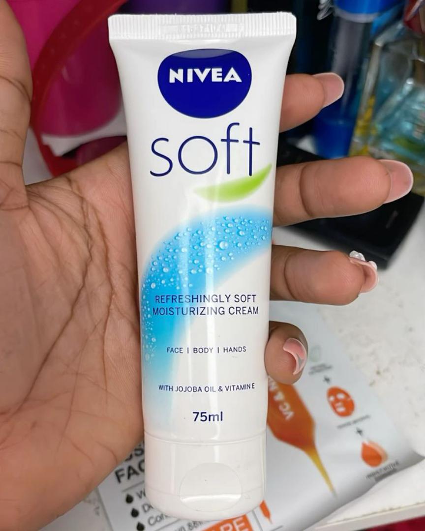 2 In 1 : Soft Moisturizing Creams For Face, Hands & Body With Vitamin E And Jojoba Oil