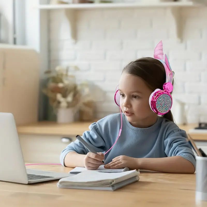 Kids Headphones, Unicorn Headphones Head mounted children's wired earphones For Girls, 3.5mm Jack Over On Ear Girl Headphone With Microphone For School, Birthday, Xmas, Unicorn Gift
