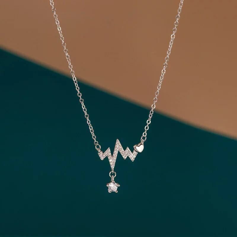 Women's Necklaces Romantic Heartbeat Necklace High-end clavicle chain Sweater Necklace