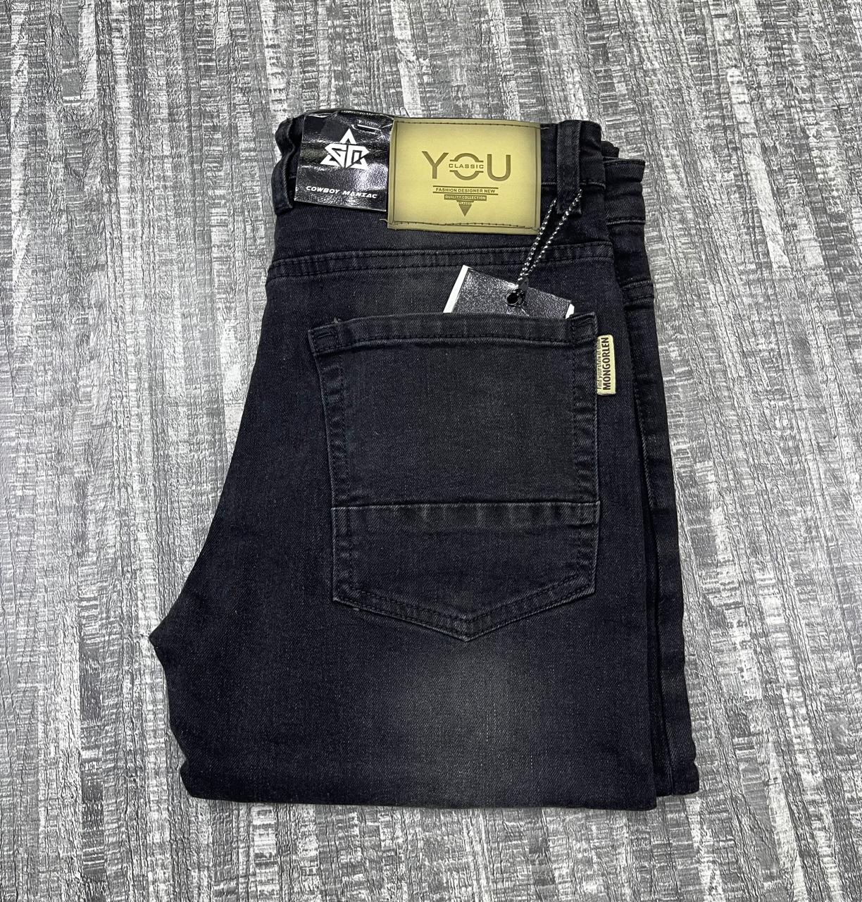 Fashion Comfortable Slim Fit Jeans For Men   A good pair of jeans should be well fitting and good looking without compromising the comfort of the wearer. Explore top quality jeans material, and the sl