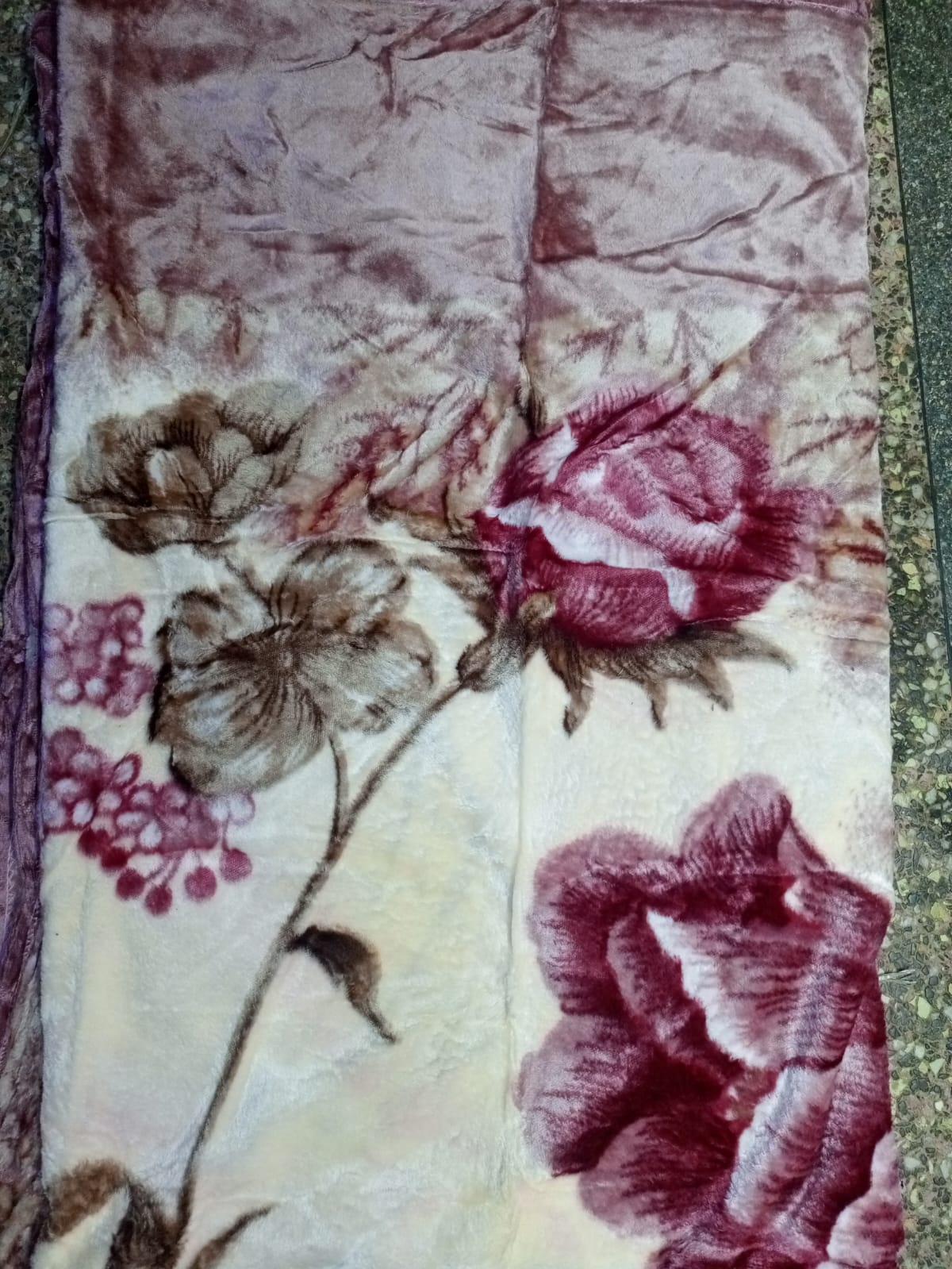 Double Layer Luxury Thick Raschel Blanket Fleece Mink Weighted Blanket For Double Bed Soft Warm Heavy Fluffy Duvet Throw Blankets (Random Color Dispatch)