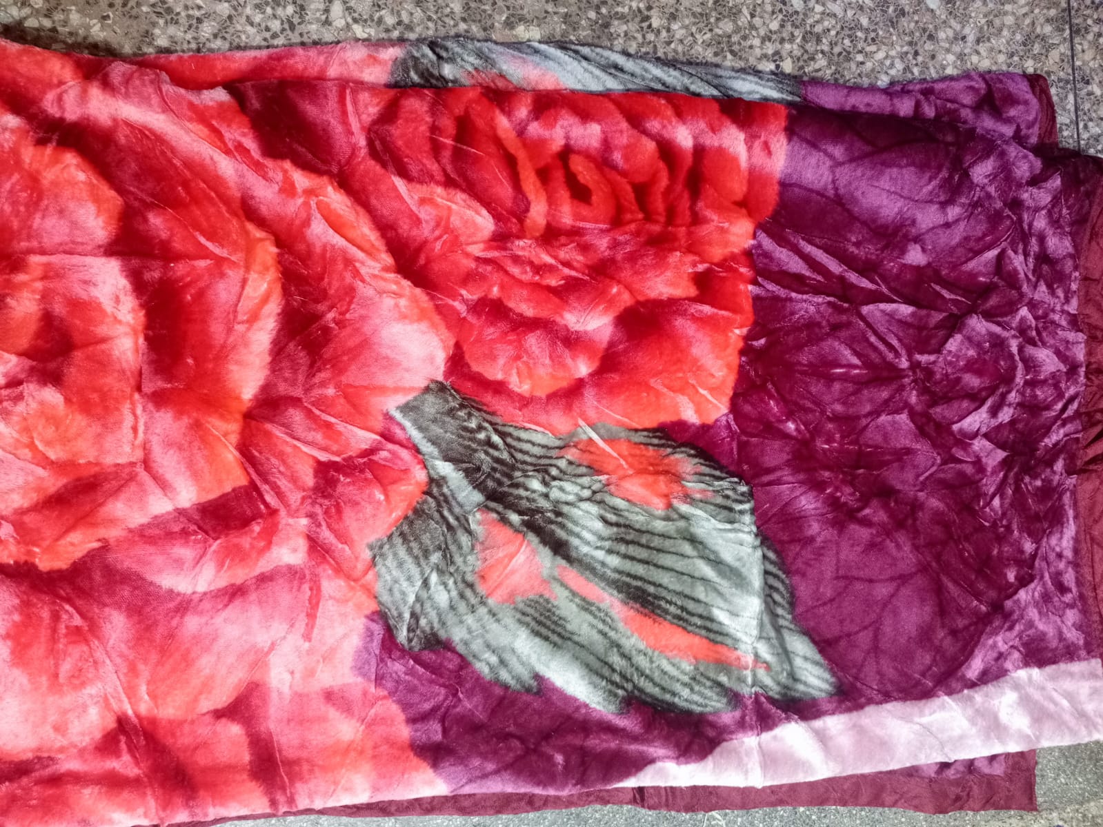 Double Layer Luxury Thick Raschel Blanket Fleece Mink Weighted Blanket For Double Bed Soft Warm Heavy Fluffy Duvet Throw Blankets (Random Color Dispatch)