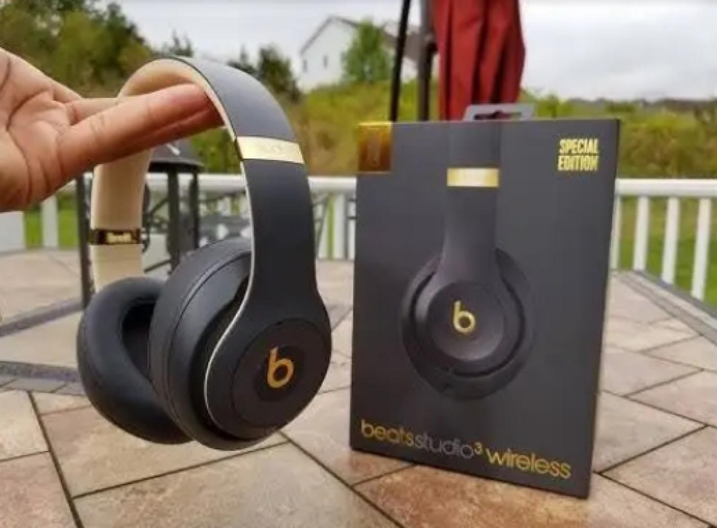 Beats Studio 3 Wireless Headphones-Noise Cancelling