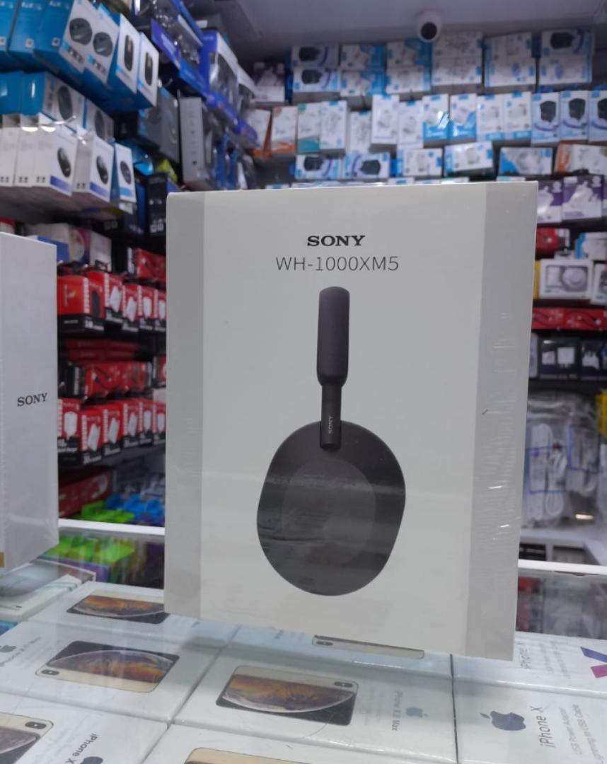 Sony WH-1000XM5 Wireless Headphones-Noise Cancelling Technology, Built in Mic , Bluetooth Enabled Overhead Headphones