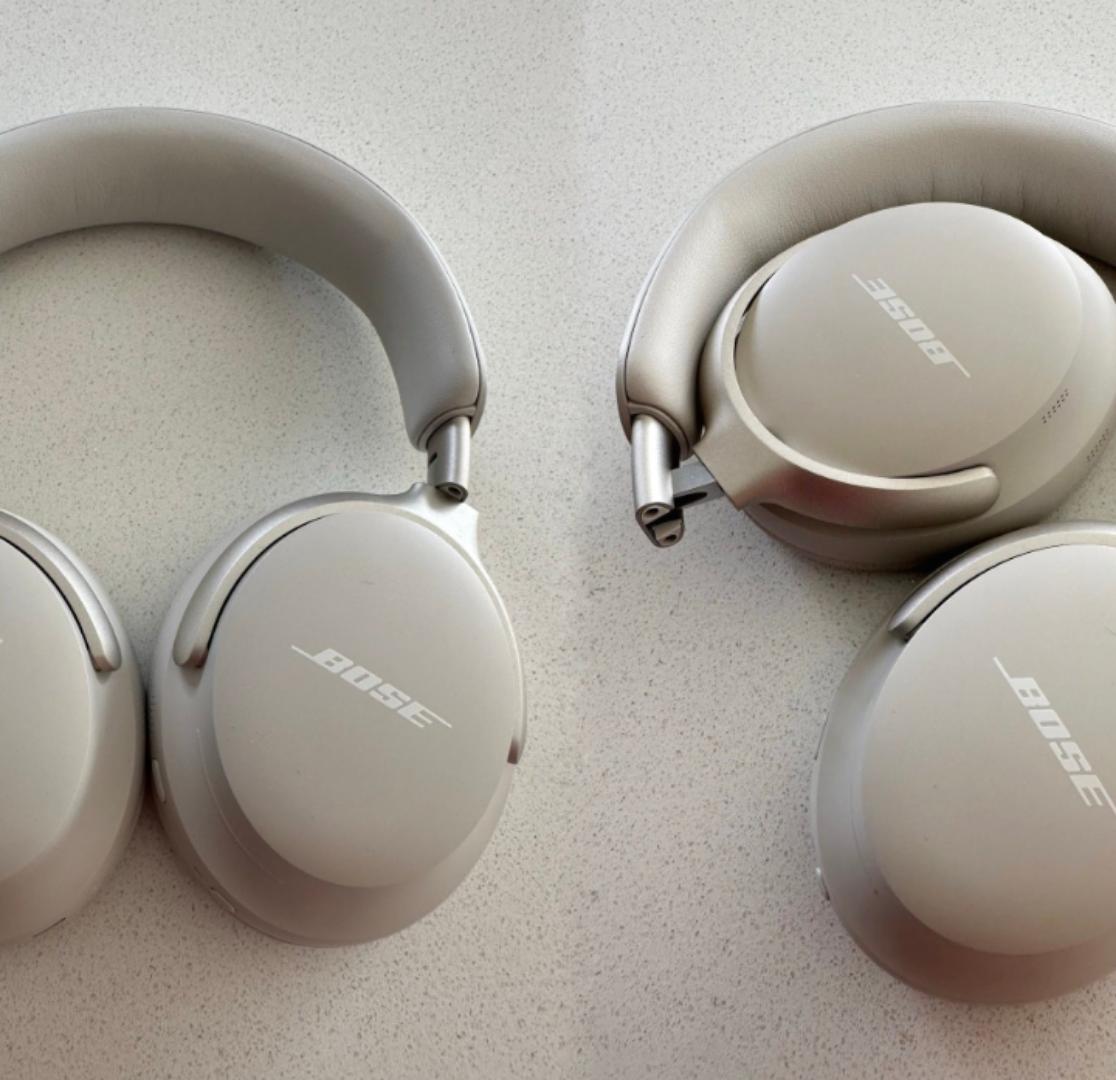 Bose Quite Comfort Wireless Headphones-Noise Cancelling, 5.4 Wireless Version, Powerful Bass, Overhead Headphones, Noise Reduction Technology, Built in Mic for Calls