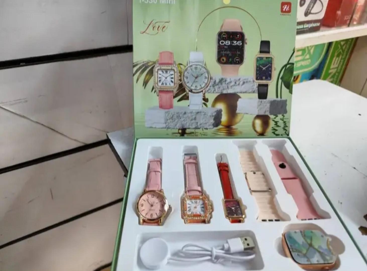 i-530 mini Ladies Set, 3 Analog watches, Smart Watch with 2 straps, bracelet