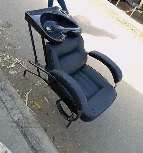 📍📍NEW IN🪄📍📍Fashion Local Salon Sink Barber Sink Jua Kali Shampoo Washing Unit.1. **Ergonomic Design**: Comfortable, easily reclining chair. 2. **Durable Materials**: High-quality, water-resistant