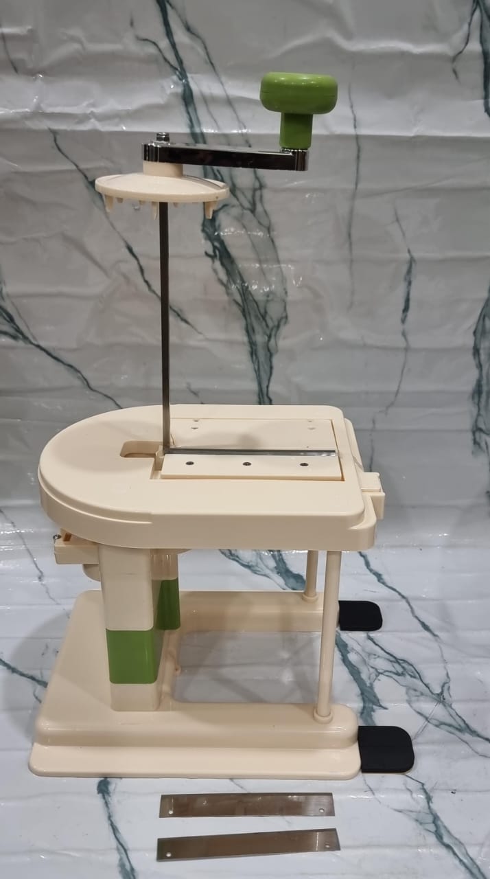 MANUAL CABBAGE CUTTER VEGETABLE CABBAGE CHOPPER NON SLIP MANUAL CABBAGE CUTTER FOR COMMERCIAL HOME CABBAGE SLICER MULTIFUNCTIONAL HOUSEHOLD HAND VEGETABLE TURNING SLICER SAUERKRAUT CUTTER COLESLAW