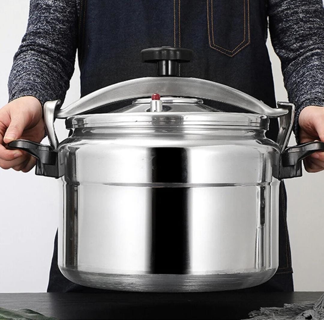 ALUMINUM PRESURE COOKER WITH SAFETY VALVES FOR RISK-FREE OPENING  RELEASE VALVE ALUMINUM CANNING POT COOKER POT STOVE TOP INSTANT FAST COOKING POT COMPATIBLE WITH GAS, ELECTRIC AND CERAMIC STOVE, PRES