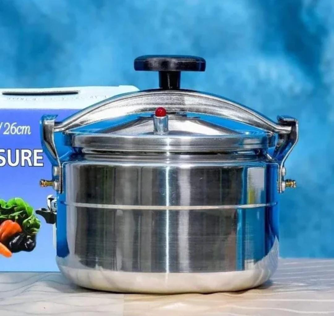 ALUMINUM PRESURE COOKER WITH SAFETY VALVES FOR RISK-FREE OPENING  RELEASE VALVE ALUMINUM CANNING POT COOKER POT STOVE TOP INSTANT FAST COOKING POT COMPATIBLE WITH GAS, ELECTRIC AND CERAMIC STOVE, PRES