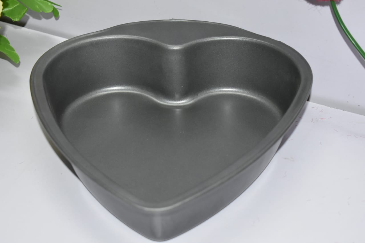HEART SHAPED NON-STICK CAKE PAN, ALUMINUM CAKE TIN, DIY BAKING MOLD TOOL FOR HEART CAKE PAN,HEART SHAPED PUDDING CAKE BAKING PAN,BAKING TOOLS FOR CHRISTMAS, BIRTHDAY, & PARTY DESSERTS WEDDING BIRTHDAY