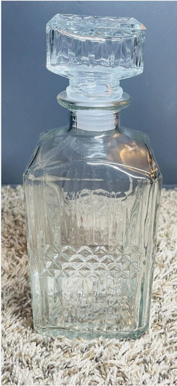 1L THICK GLASS WHISKY BOTTLE  WITH AIR TIGHT TOT CORK GLASS DECANTER WITH AIRTIGHT STOPPER, 1000ML LIQUOR DECANTER BOTTLE FOR ALCOHOL , WINE , SCOTCH , BRANDY OR BOURBON DECANTER , LEAD-FREE CRYSTAL