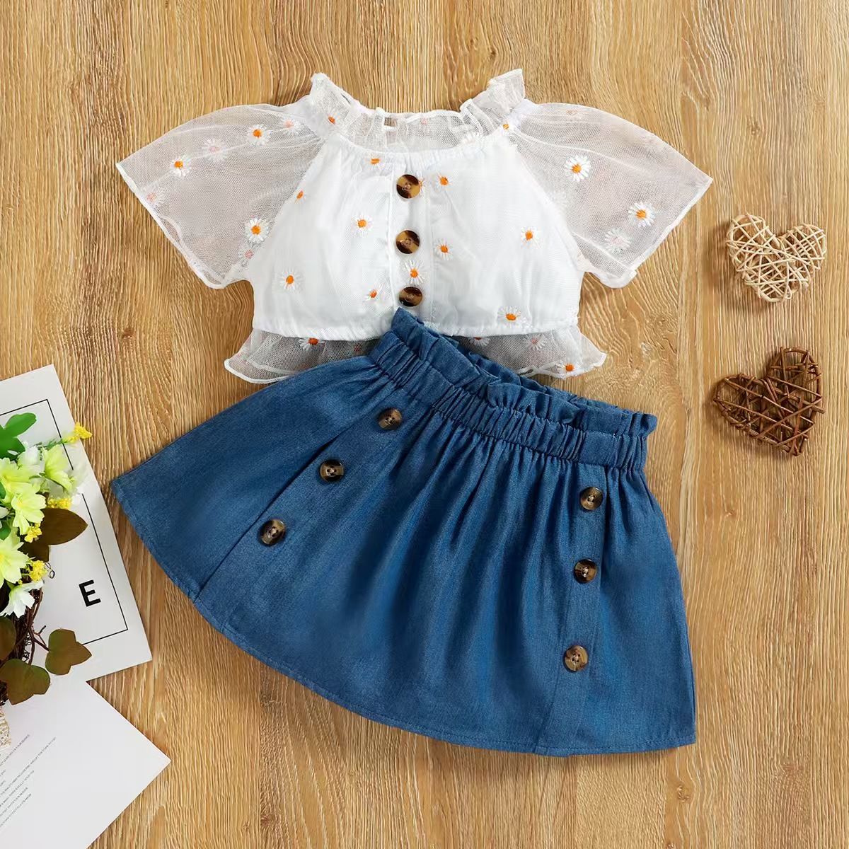 Girls' suit baby small chrysanthemum short-sleeved top denim short skirt two-piece summer dress new fashion princess