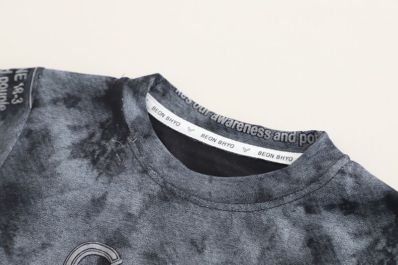 Summer new boys' two-piece set children's summer clothing tie dye letter short sleeved+ripped denim shorts set trendy