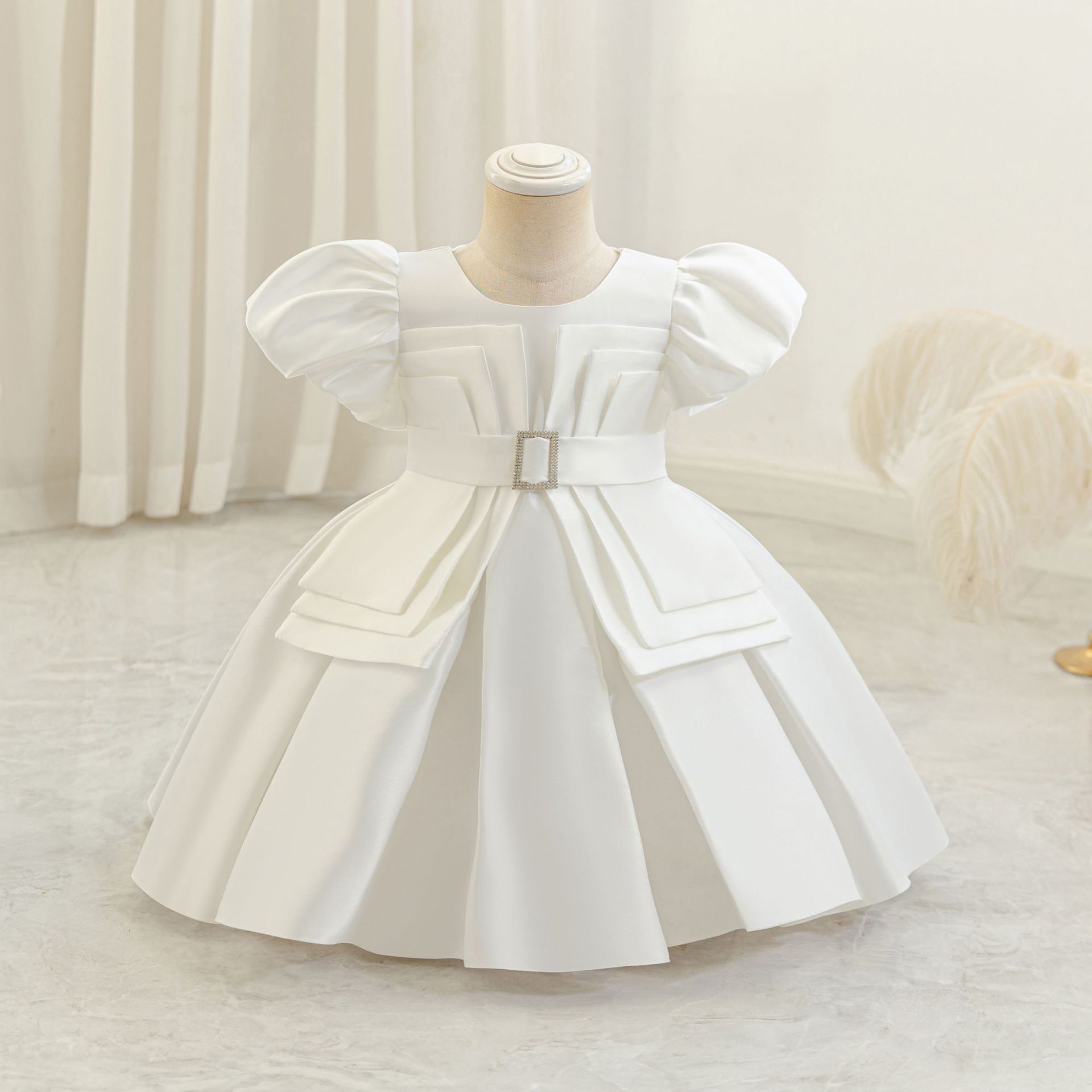 Cute and stylish new children's birthday party princess dress  Baby dress girls' short sleeved dress dress can be wholesale