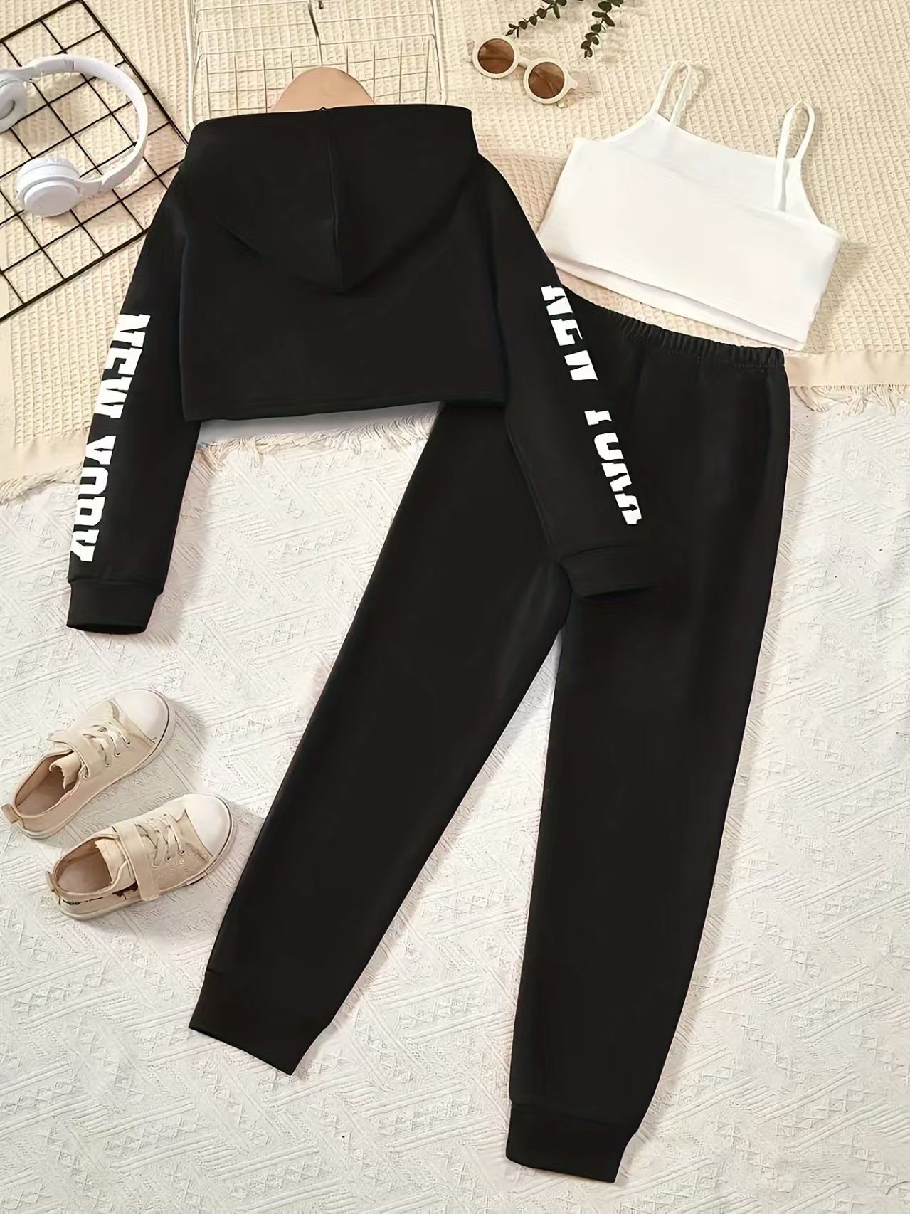 Girls' fashion three piece set children's short hoodie camisole top sports suit